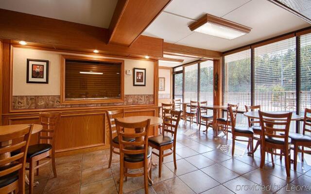 SureStay Plus Hotel By Best Western Poteau