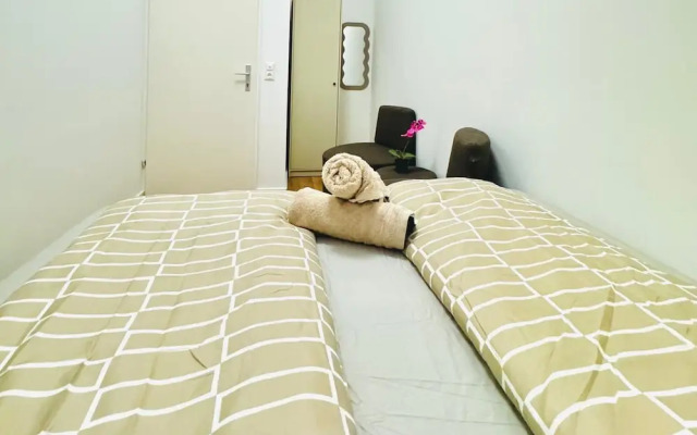 9BR Apt for 18P Walk to Augarten