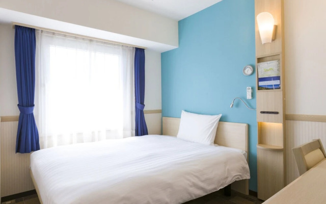 Toyoko Inn Osaka Kyobashi Sakuranomiya Hotel