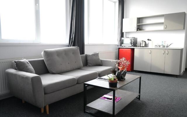 Luana Airport Apartments #9