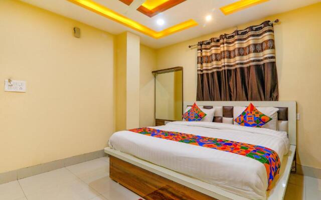 Fabhotel Shree Galaxy