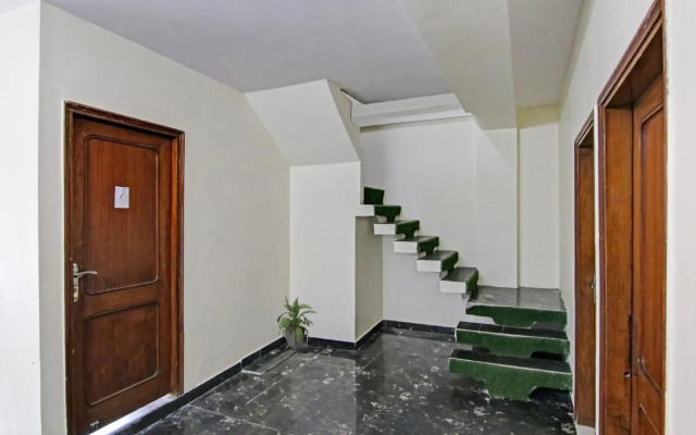 OYO Flagship 70019 Hotel Royal Inn