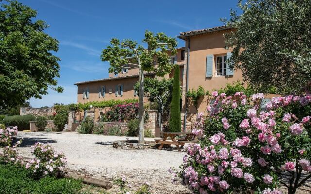 The Awning Housecosy Holiday Home in Rustrel With Swimming Pool