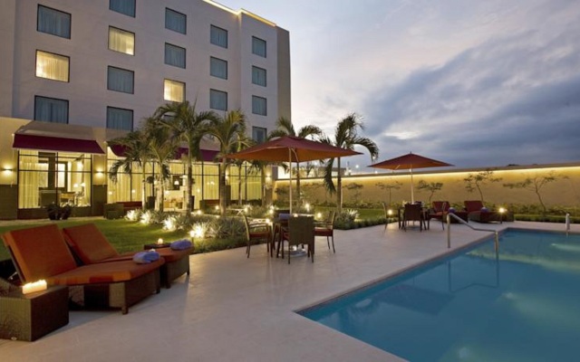 Courtyard by Marriott Panama Metromall