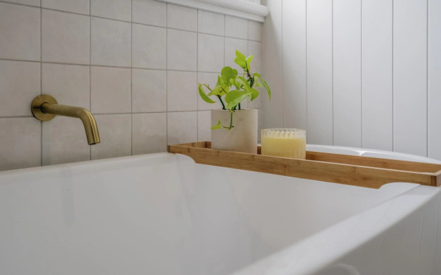 Quinn's Cottage - Central Armidale