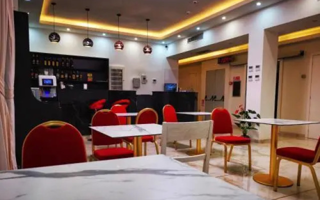 Отель Metropoli