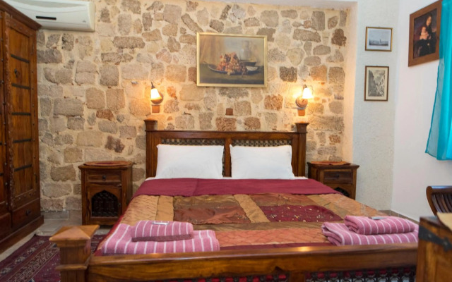 Spot Hotel