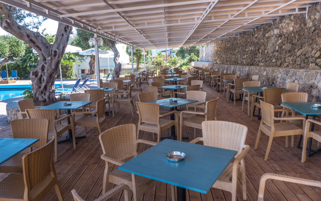 Golden Alexandros Hotel