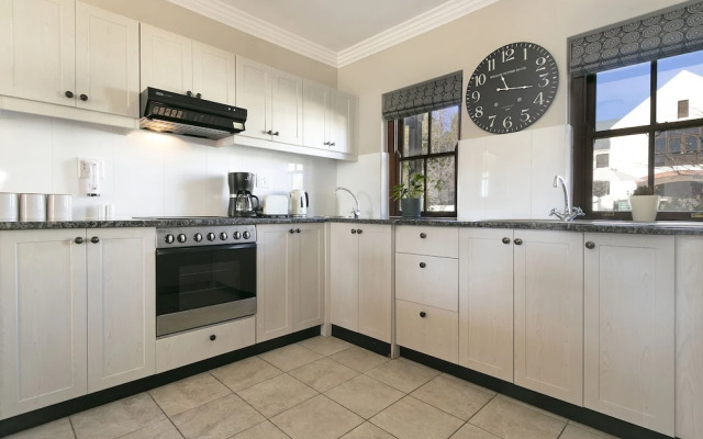 Winelands Golf Lodges 11