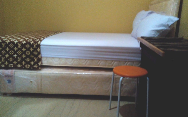 R Zuhause 1 Guest House