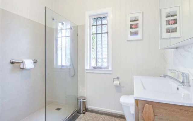 Charming 3 Bedroom House in Coorparoo