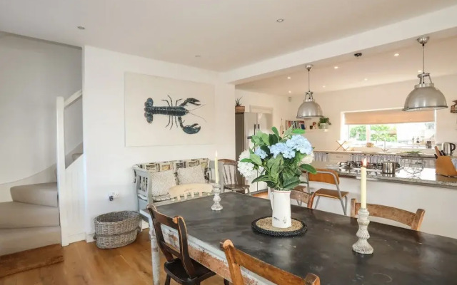 Angorfa - Trearddur Bay