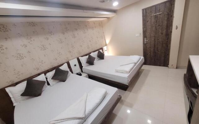 Hotel Heritage - Near Trade Center, Visa Consulate BKC
