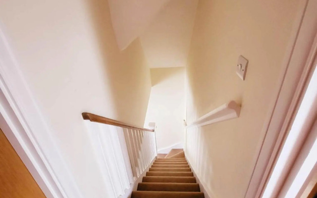 Beautiful Ensuite Beachfront Room Worthing Homestay