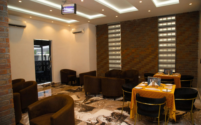 Entrust Hotel and Suites