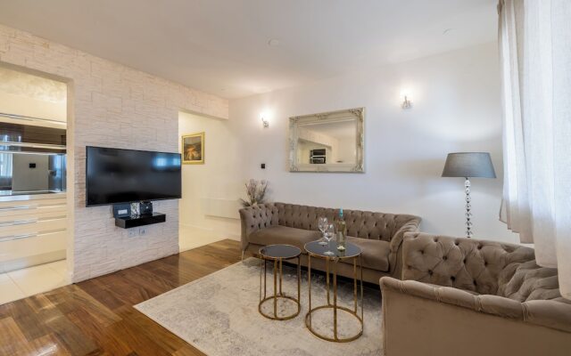 Amigo 2-Bedroom Luxury Suite - Seaview