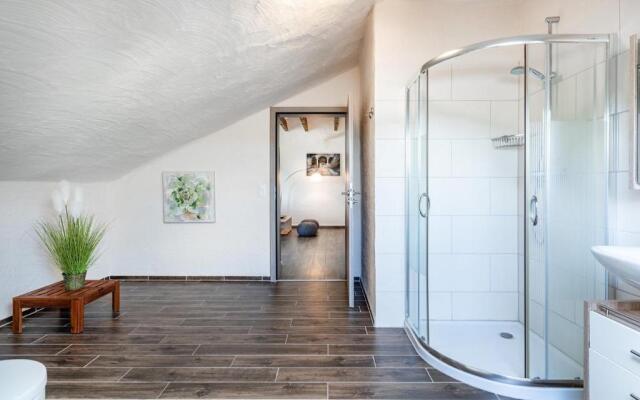 Nr 5 Bernuthsfeld mit Loggia