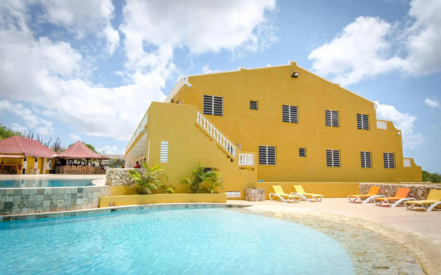 Hillside Resort