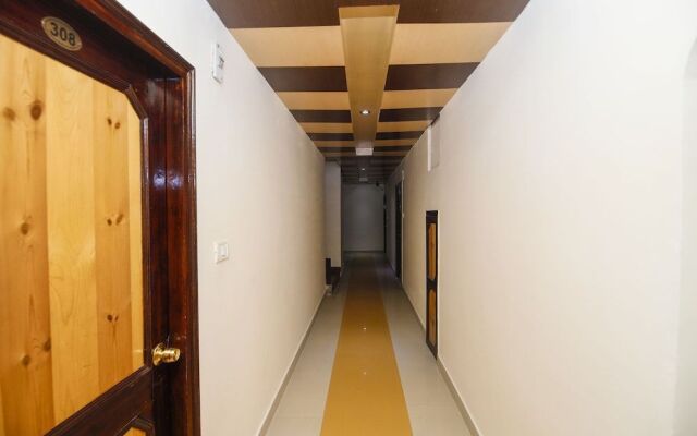 OYO 24006 Hotel Him Regency