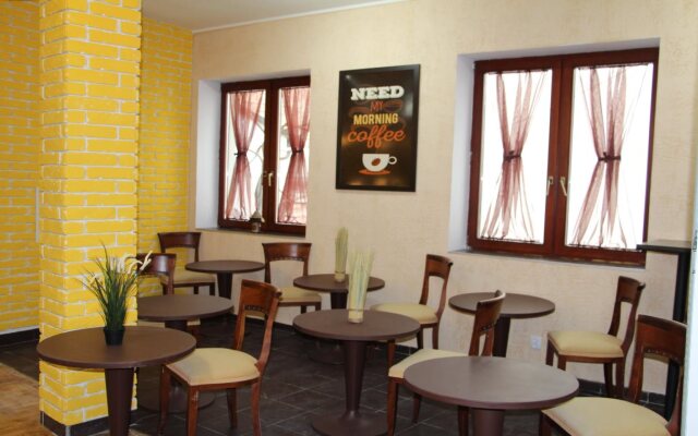Lorf Hostel&Apartments
