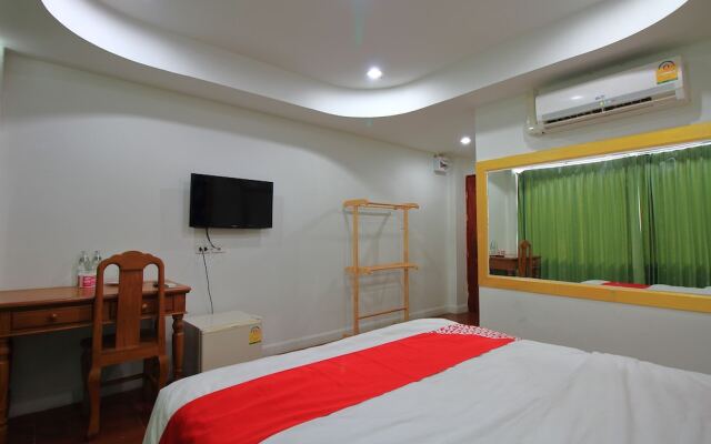 OYO 410 Diamond Boutique Hostel