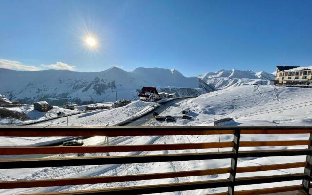 Hillsite Gudauri