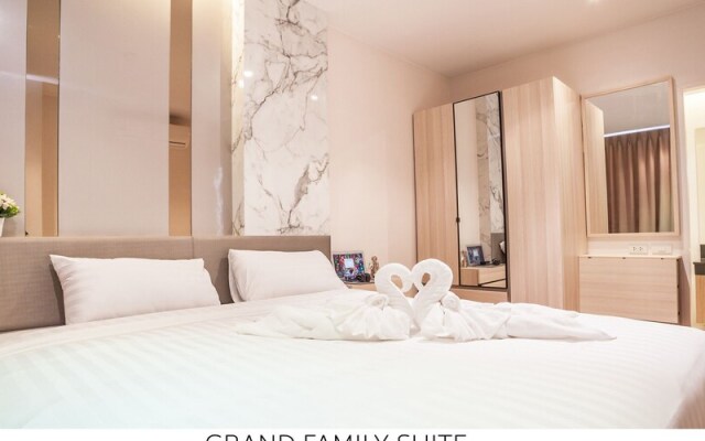 The Lago Naiharn Phuket By Sala Estate