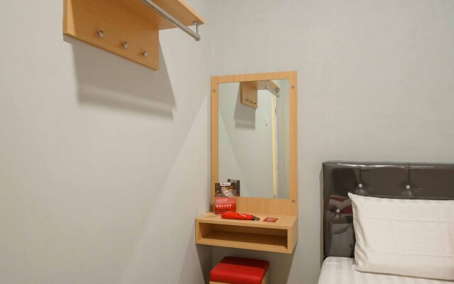 RedDoorz @ Helvetia Medan 2