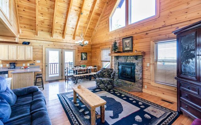 SmokyStays 5 Bedroom Cabin