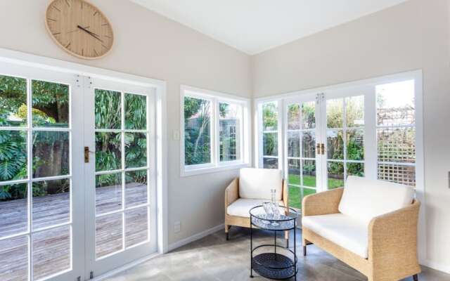 Sunny & Spacious Character Villa