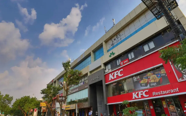 OYO 9851 Hotel Repose