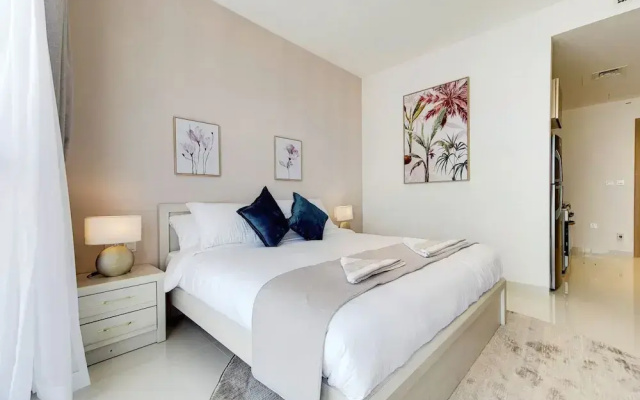 GreenFuture - Luxe Studio In Trade Center With Downtown Views