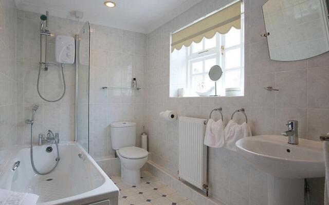 Farthings Country House Hotel & Restaurant Tunton