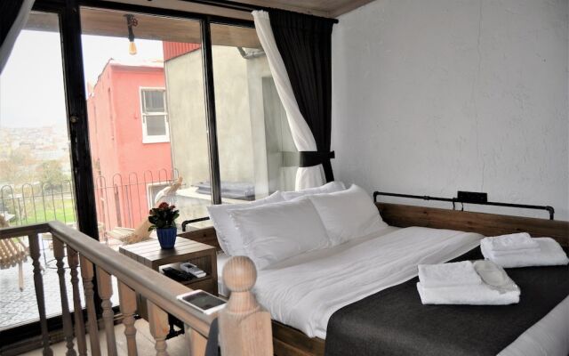 Rooftop Balat Rooms & Apartments Turkuaz Olive