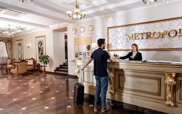 Metropol Hotel