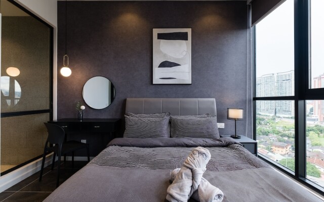 KLCC Modern Musical Sty 5Pax Scarletz Suite