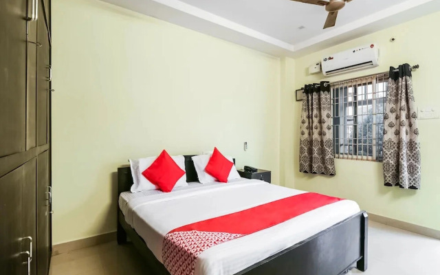 Royal Residential Lodge by OYO Rooms