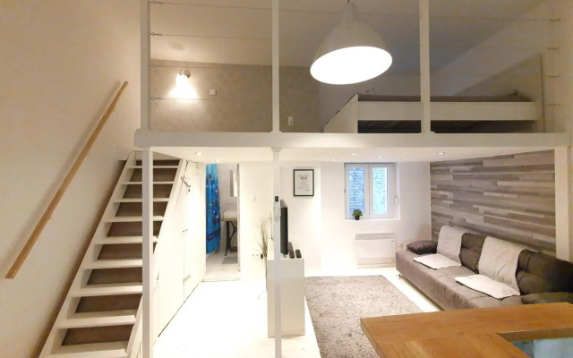 Vintage apartment near boulware