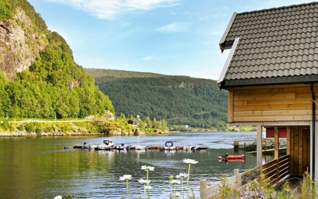 4 Star Holiday Home in Leirvik I Sogn
