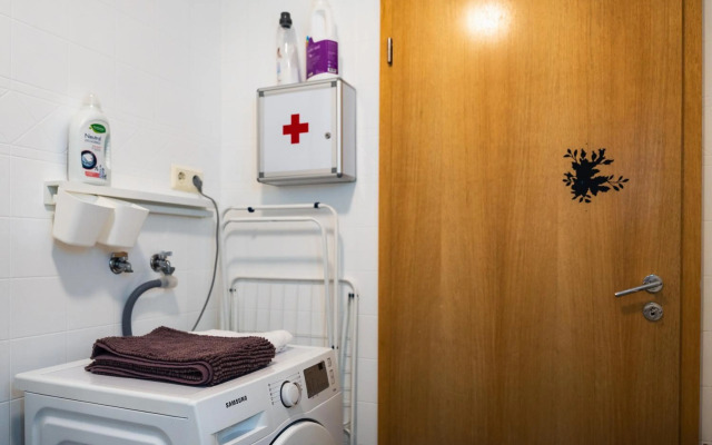 H100 Lovely 1-bedroom apartment on the main street