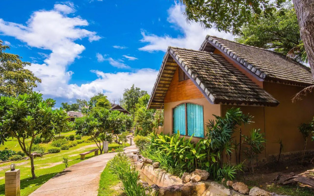 E-outfitting Pai Resort