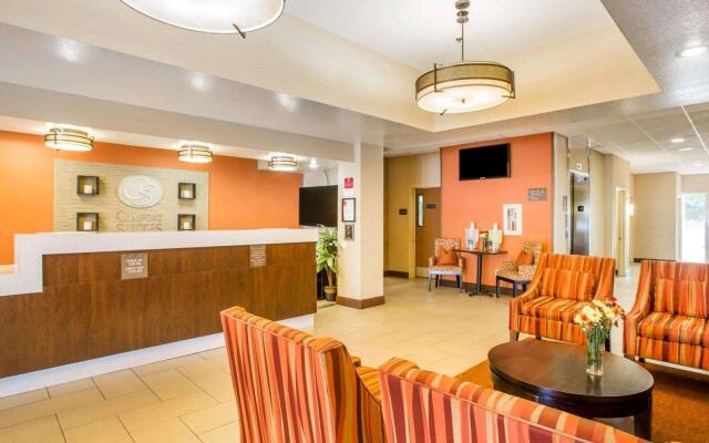 Comfort Suites