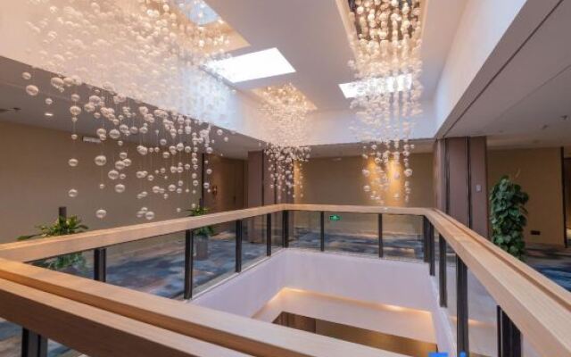 Xiangyang Ramada Fancheng