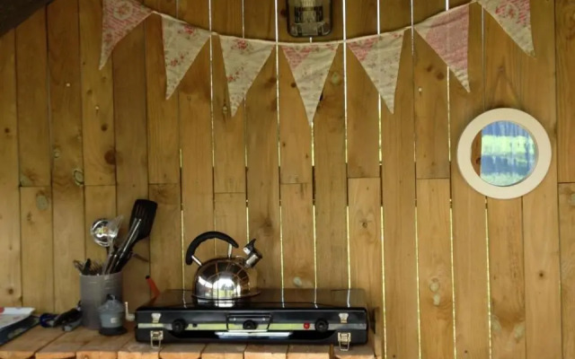 Killarney Glamping at the Grove, Suites And Lodges