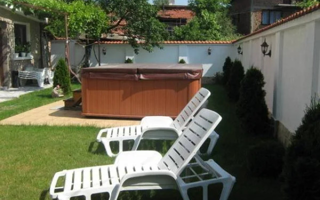 Velingrad Guest House