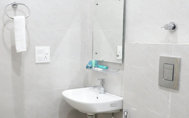 Hotel Kamron Airport Rd Sector 78 Mohali