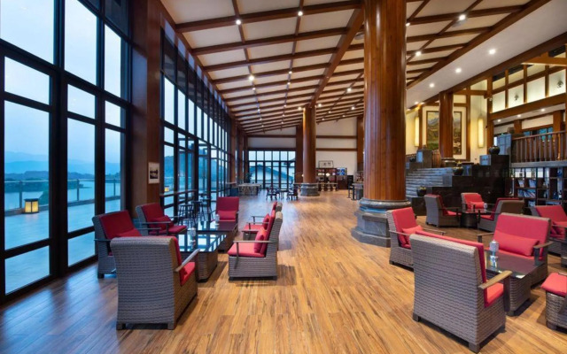 BJG Swan Lake Hot Spring Hotel
