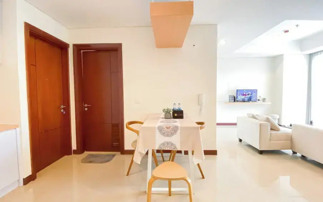 Spacious 2Br Apartment With Private Lift At The Kencana Residence