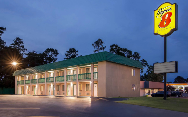 Super 8 by Wyndham Columbia SC / Ft. Jackson