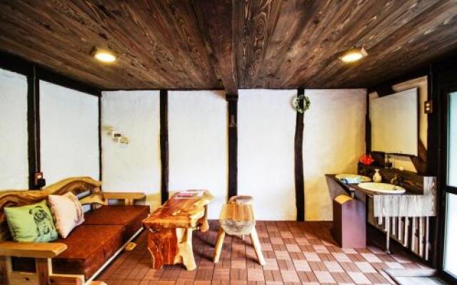 Shikoku Guesthouse Osakanakunchi